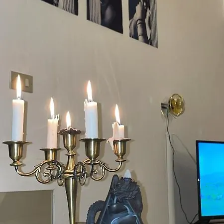 Medici In Apartment